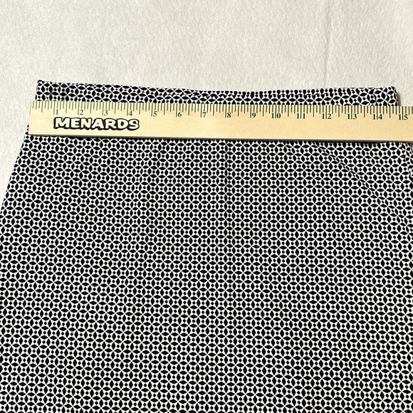 Max Studio Mini Skirt Geometric Stretchy Womens Size Small - Picture 5 of 10